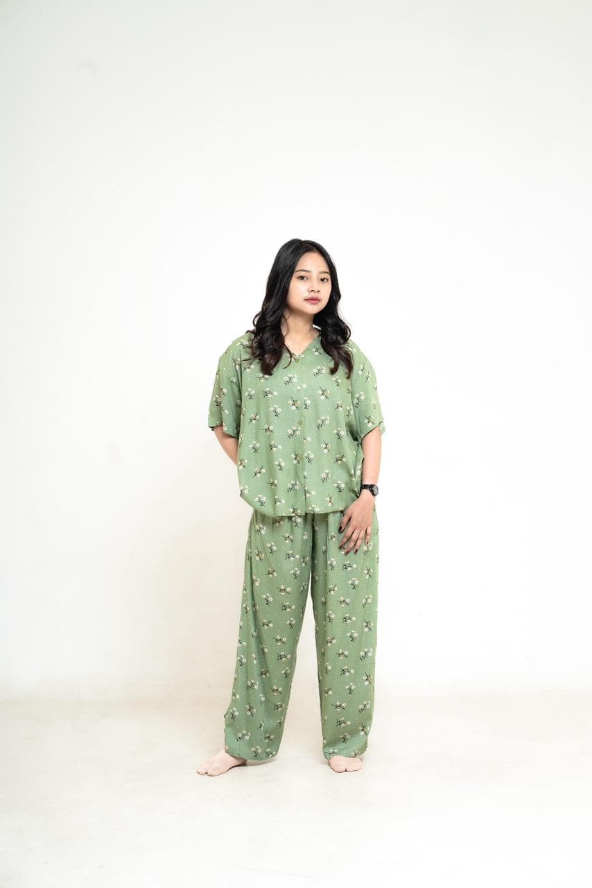 V Neck Pajamas Set