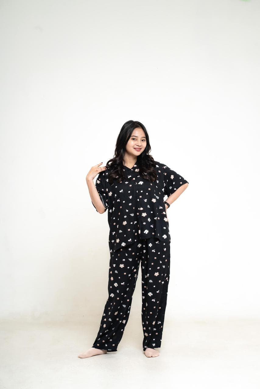 V Neck Pajamas Set - 2