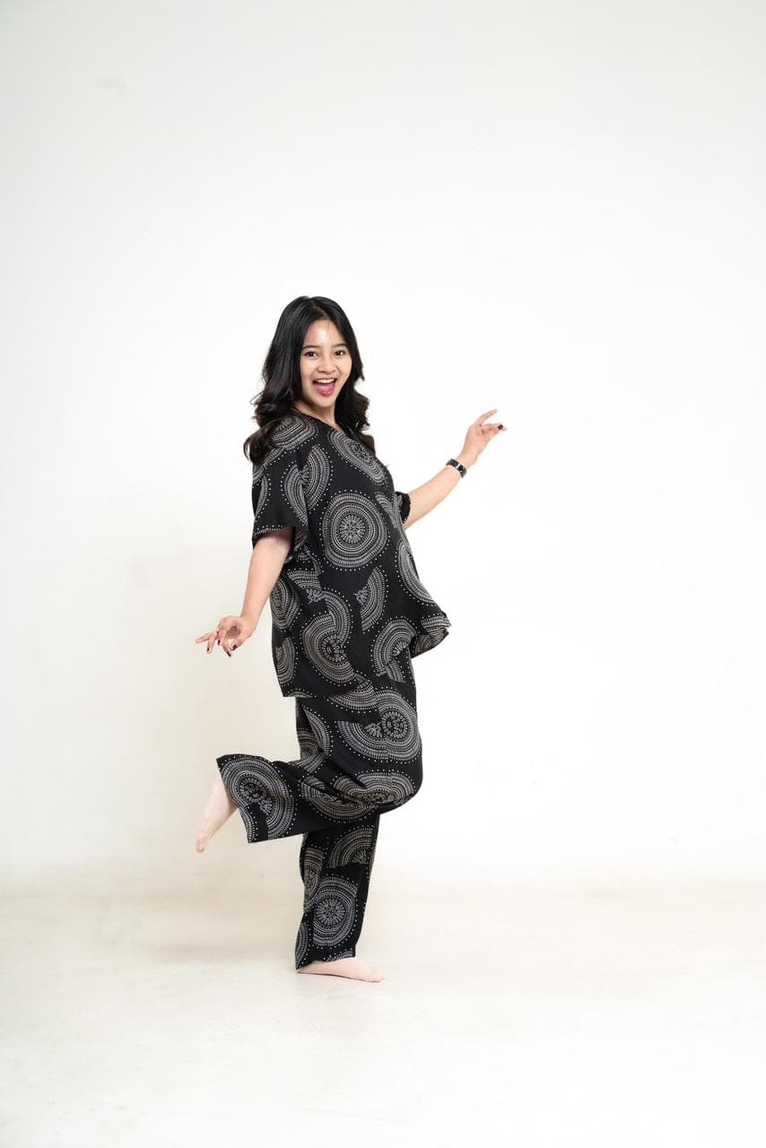V Neck Pajamas Set - 8